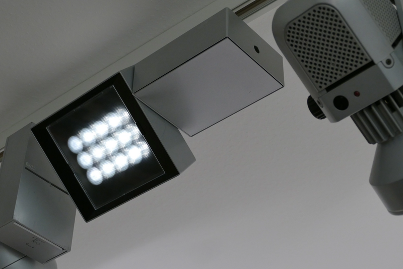 Datei:ERCO Opton LED Strahler.webp